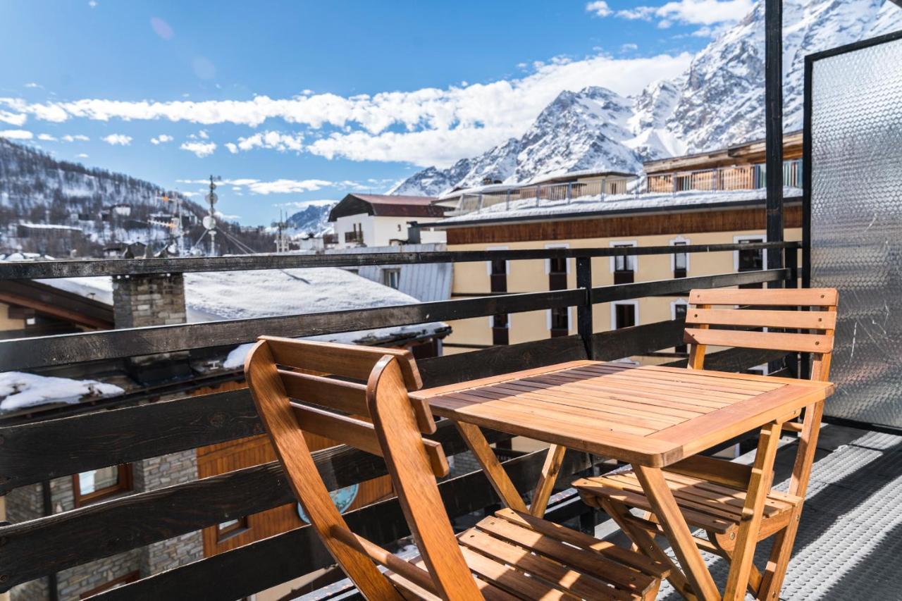 Stay In Cervinia Deluxe Apartment ブレウイル・チェルヴィナイア エクステリア 写真
